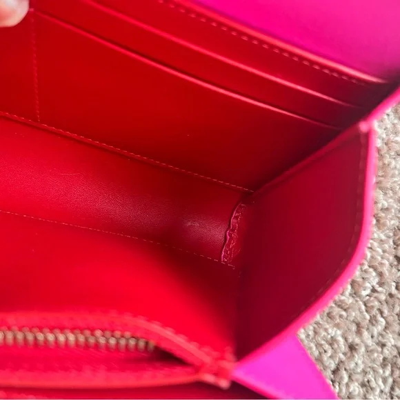 Christian Louboutin Paloma Wallet on Chain - Picture 14 of 16